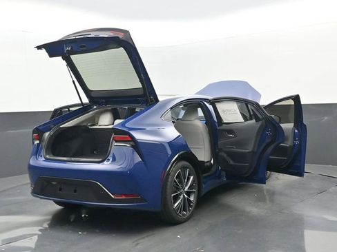 New 2026 Toyota Prius XLE image 21