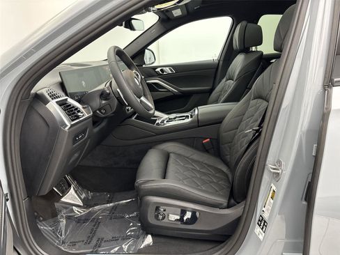 New 2026 BMW X6 xDrive40i image 25