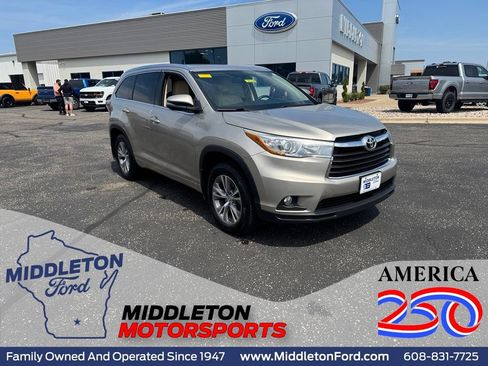 Used 2015 Toyota Highlander XLE AWD/4WD image 1