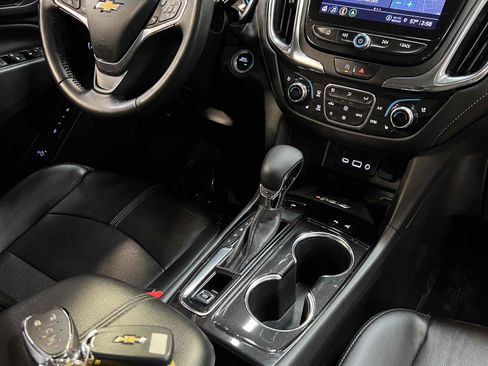 Used 2022 Chevrolet Equinox Premier image 36