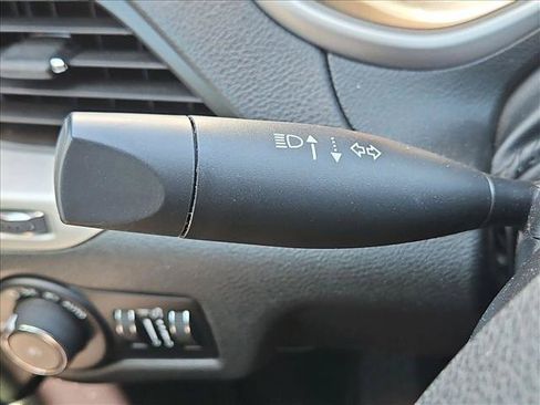 Used 2016 Jeep Cherokee Latitude w/ Safety/Convenience Group FWD image 16