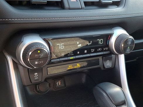 Used 2024 Toyota RAV4 XLE image 15