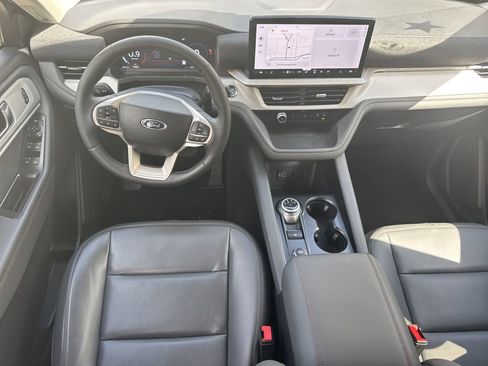 New 2026 Ford Explorer Active w/ Active Comfort Package image 24