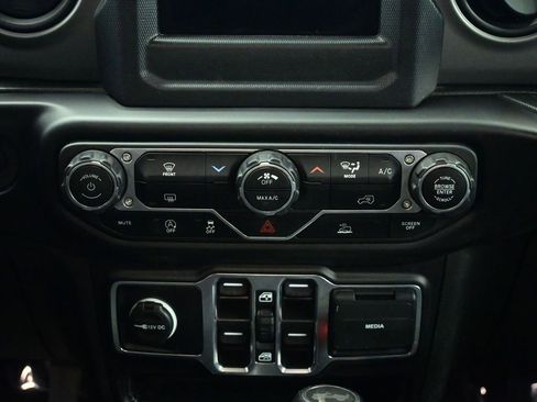 Used 2023 Jeep Wrangler Unlimited Sport AWD/4WD image 42