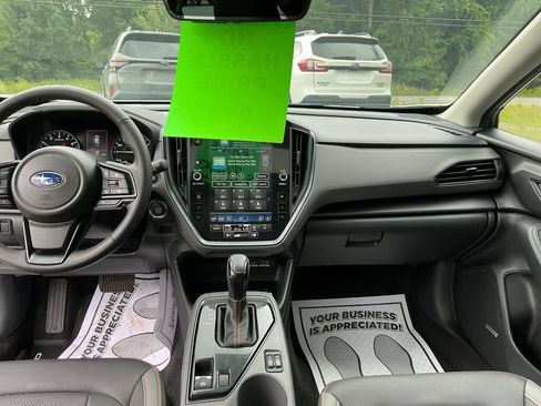Certified 2025 Subaru Crosstrek 2.5i Limited w/ Popular Package #4A AWD/4WD image 12