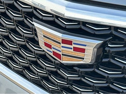 Certified 2024 Cadillac XT4 Premium Luxury image 36