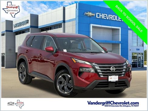 Used 2025 Nissan Rogue SV FWD image 1