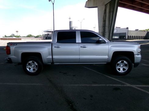 Used 2018 Chevrolet Silverado 1500 LT w/ All Star Edition AWD/4WD image 5
