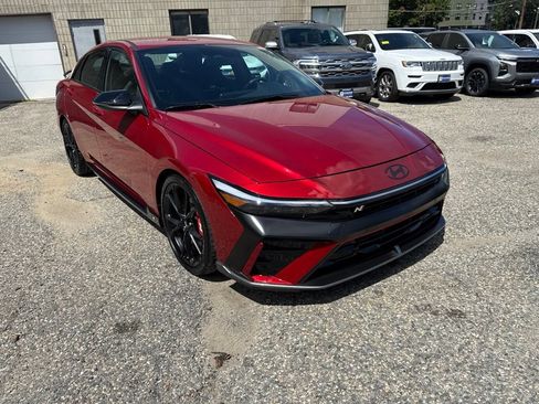 Certified 2025 Hyundai Elantra N FWD image 9