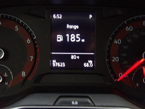 Used 2019 Volkswagen Jetta R-Line FWD image 14