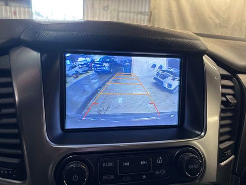 Used 2017 Chevrolet Suburban LS AWD/4WD image 24