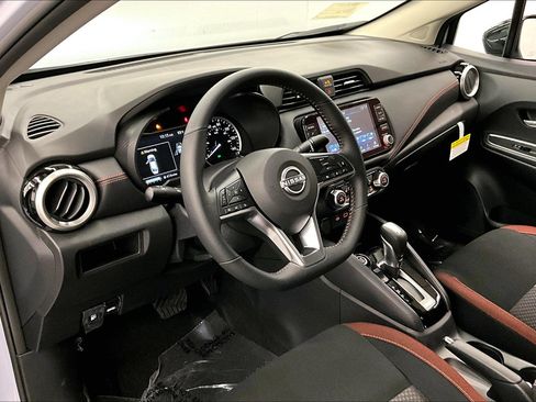New 2025 Nissan Versa SR w/ Trunk Package FWD image 14