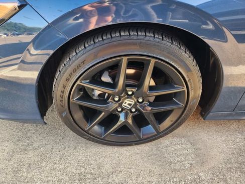 Used 2025 Honda Civic Sport image 9