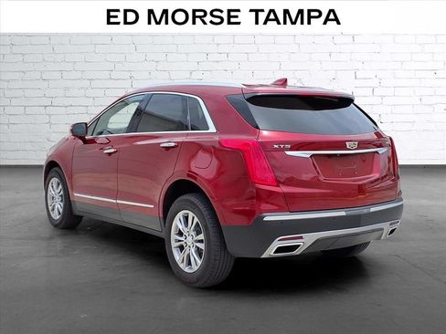 Used 2020 Cadillac XT5 Premium Luxury FWD image 3