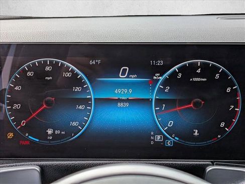 Used 2023 Mercedes-Benz GLB 250 image 11