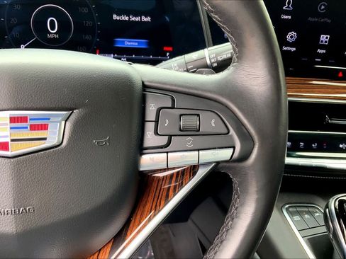 Used 2023 Cadillac Escalade Luxury AWD/4WD image 24