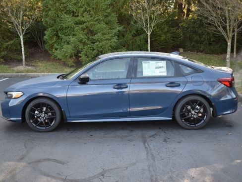 New 2025 Honda Civic Sport image 4