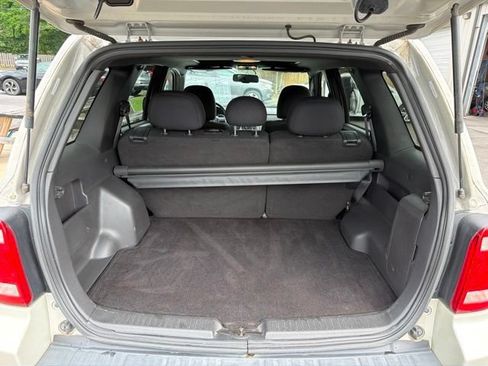 Used 2009 Ford Escape XLT FWD image 25