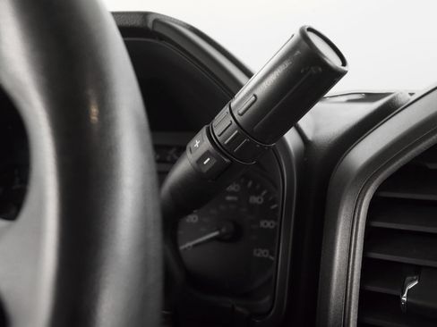 Used 2018 Ford F250 XL w/ Snow Plow Prep Package image 17