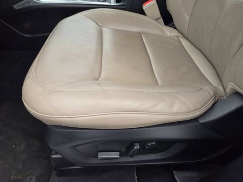 Used 2022 Ford Explorer Limited AWD/4WD image 23