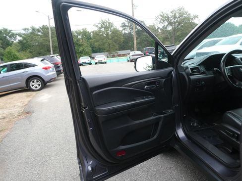 Used 2019 Honda Pilot EX-L image 13
