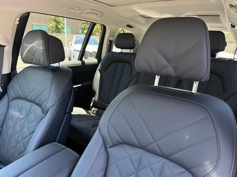 Used 2026 BMW X7 xDrive40i w/ Premium Package AWD/4WD image 22