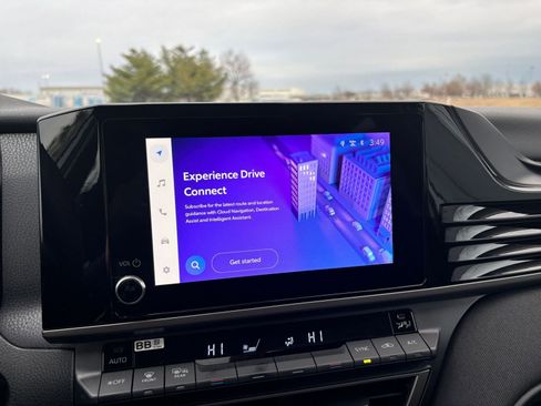 Used 2025 Toyota Camry LE image 21