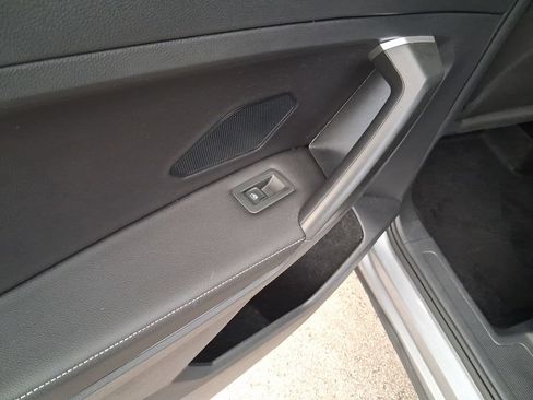 Used 2024 Volkswagen Tiguan S FWD image 12