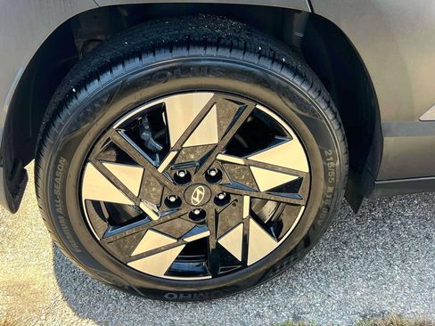 Certified 2024 Hyundai Kona SEL w/ Convenience Package FWD image 8