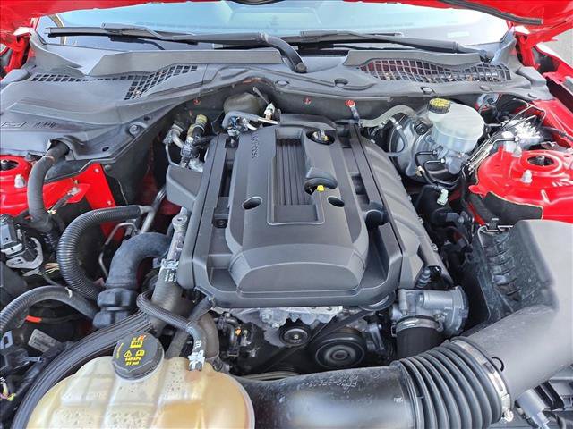 Used 2018 Ford Mustang Coupe RWD image 22