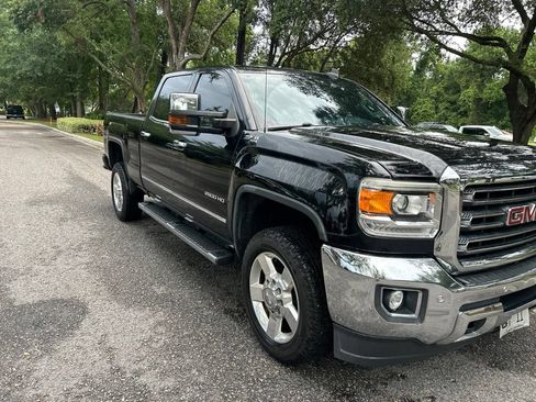Used 2016 GMC Sierra 2500 SLT w/ Driver Alert Package AWD/4WD image 4