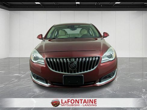 Used 2017 Buick Regal Premium w/ Driver Confidence Package #2 image 16