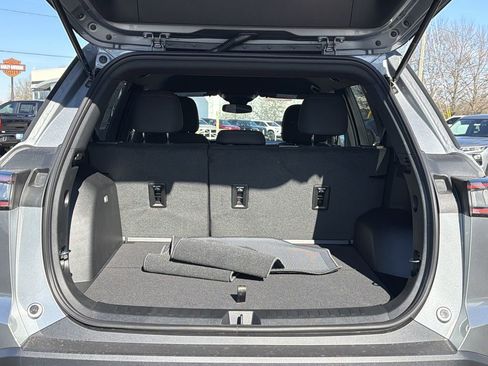 New 2026 Chevrolet Equinox LT image 18