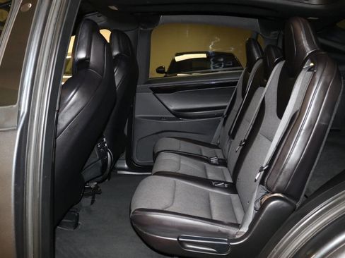 Used 2018 Tesla Model X 75D image 18