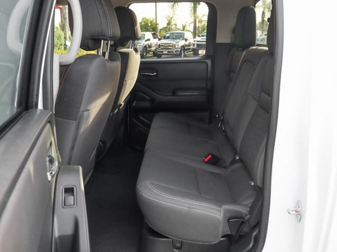 Used 2023 Nissan Frontier SV w/ SV Convenience Package image 36