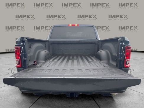 Used 2025 RAM 2500 Big Horn AWD/4WD image 28
