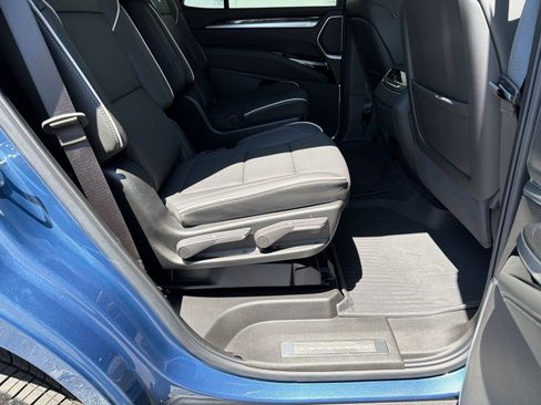 Certified 2026 Cadillac Escalade Luxury w/ LPO, Floor Liner Package AWD/4WD image 30