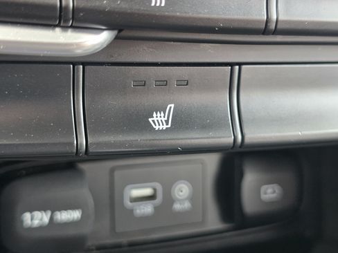 Used 2020 Hyundai Santa Fe SEL FWD image 6