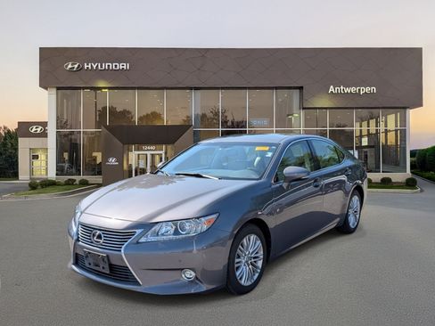 Used 2014 Lexus ES 350 w/ Luxury Package FWD image 7