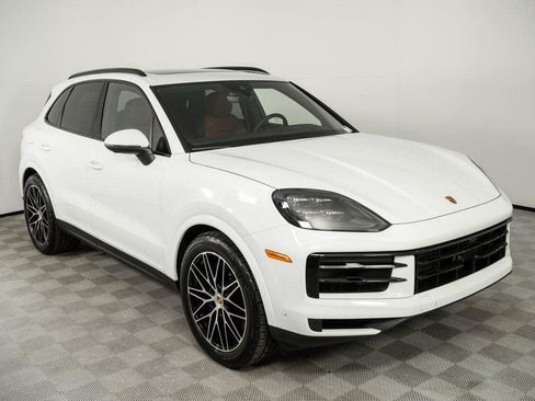 Certified 2026 Porsche Cayenne AWD/4WD image 27