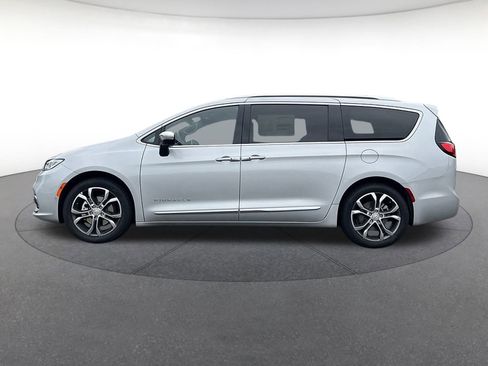 New 2026 Chrysler Pacifica Pinnacle image 31
