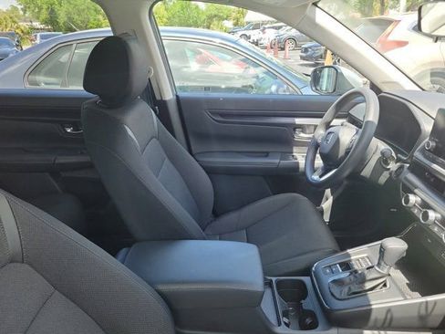 Used 2025 Honda CR-V EX image 3