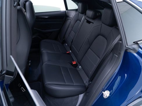 New 2026 Porsche Macan Electric image 30