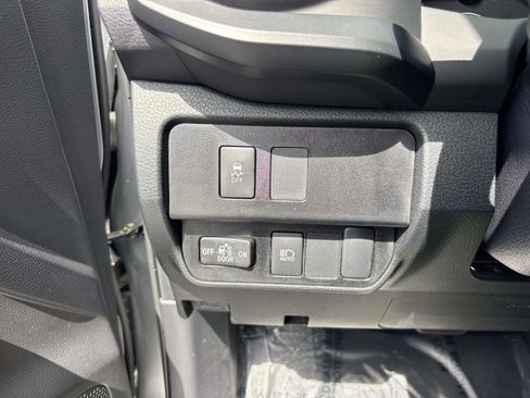 Used 2022 Toyota Tacoma SR AWD/4WD image 14