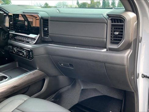 Used 2024 Chevrolet Silverado 2500 LTZ w/ LTZ Plus Package image 18