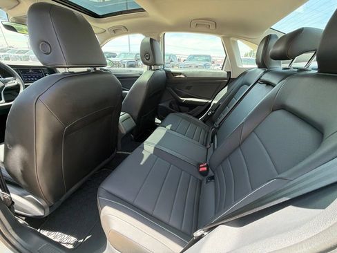 Used 2023 Volkswagen Jetta SE w/ Panoramic Sunroof Package FWD image 23