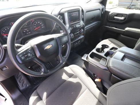 Used 2025 Chevrolet Silverado 1500 W/T RWD image 6