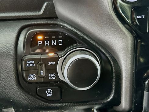 Used 2021 RAM 1500 Big Horn image 17