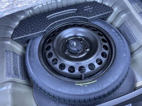 Used 2022 Chevrolet Malibu LT image 42