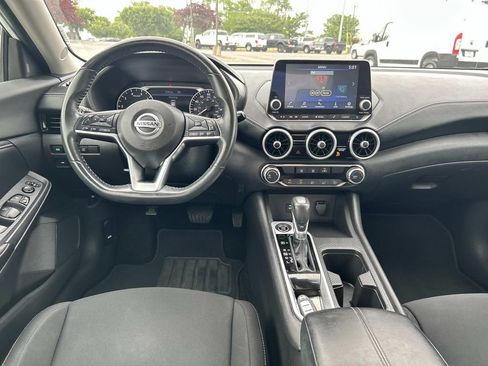 Used 2023 Nissan Sentra SV FWD image 16